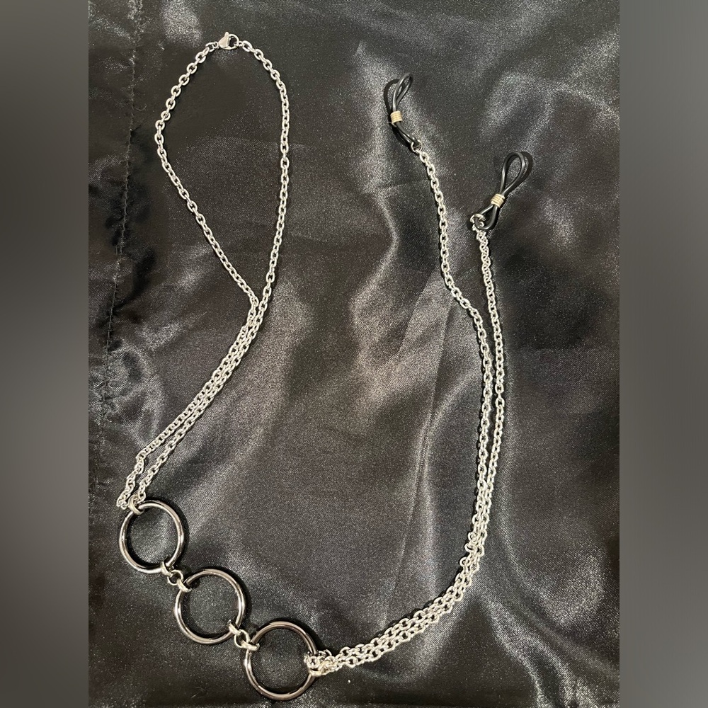 Nipple chain